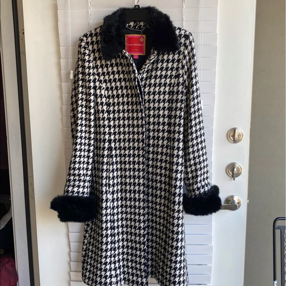 Houndstooth pea coat